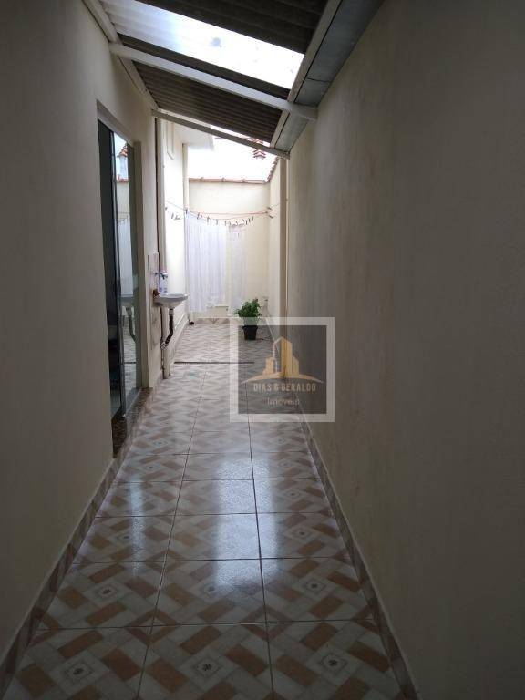 Casa à venda e aluguel com 3 quartos, 420m² - Foto 10