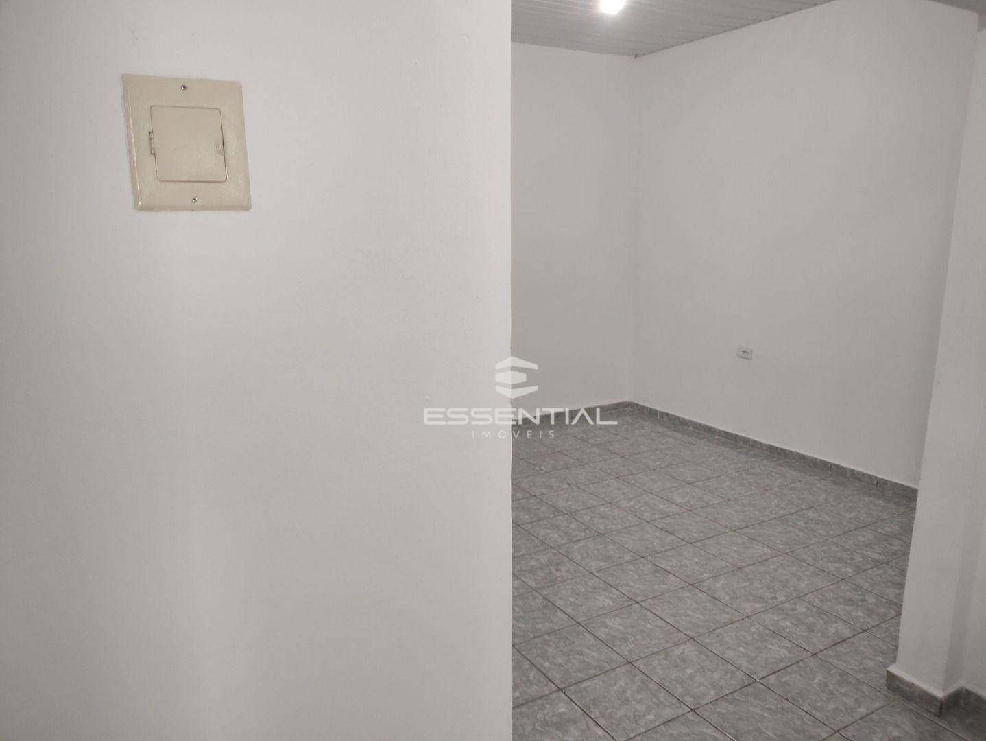 Casa para alugar com 1 quarto, 80m² - Foto 4