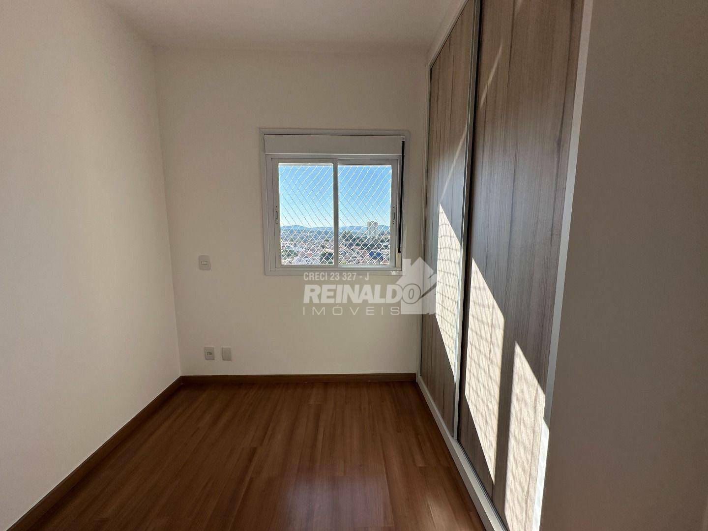 Apartamento para alugar com 3 quartos, 120m² - Foto 28