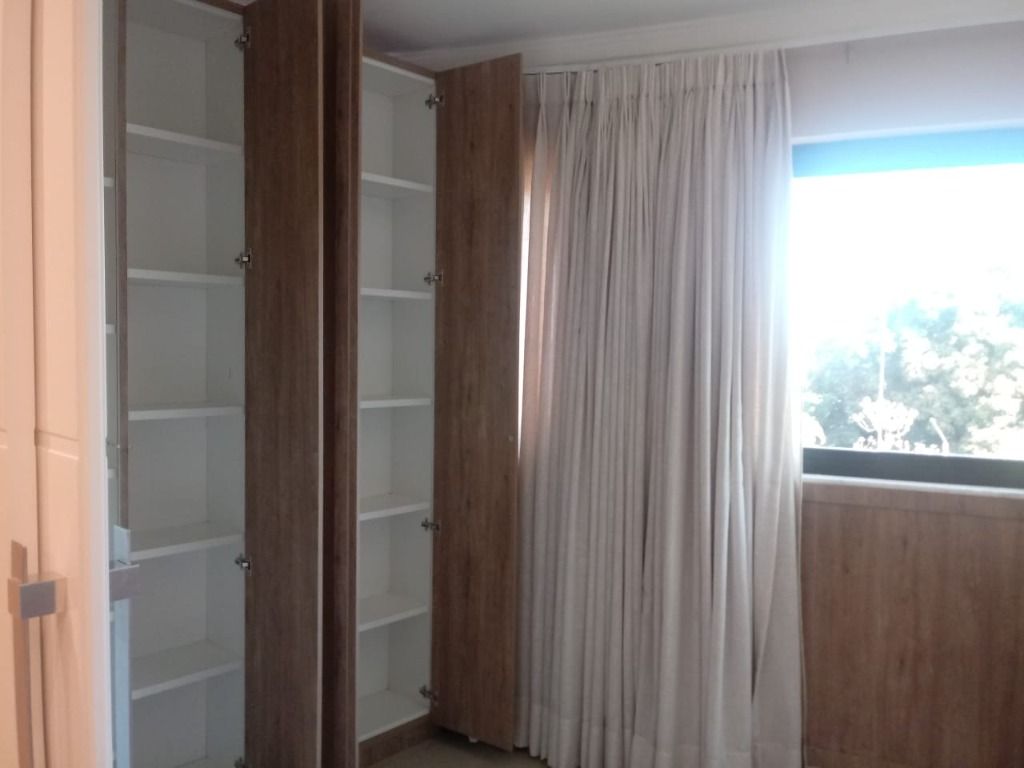 Apartamento para alugar com 3 quartos, 157m² - Foto 5