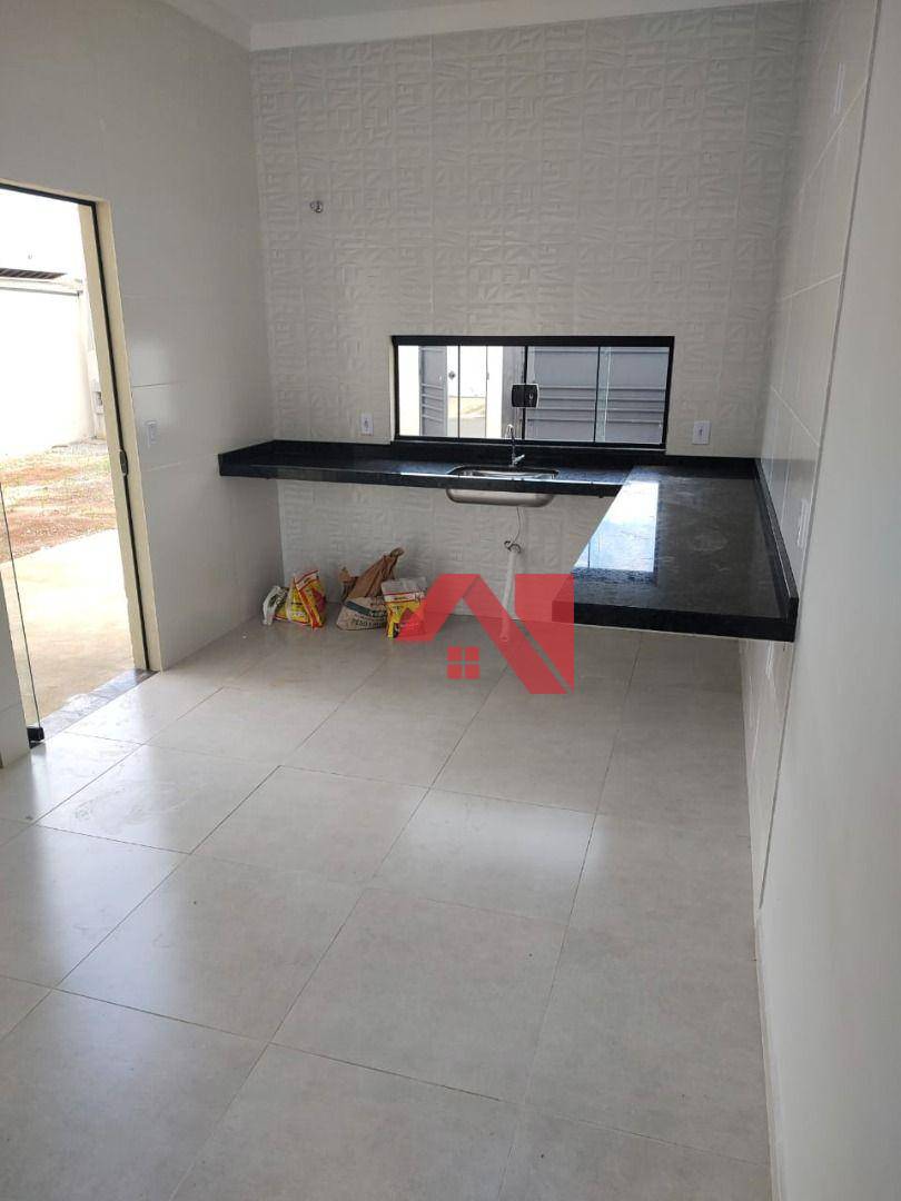 Casa à venda com 2 quartos, 70m² - Foto 15