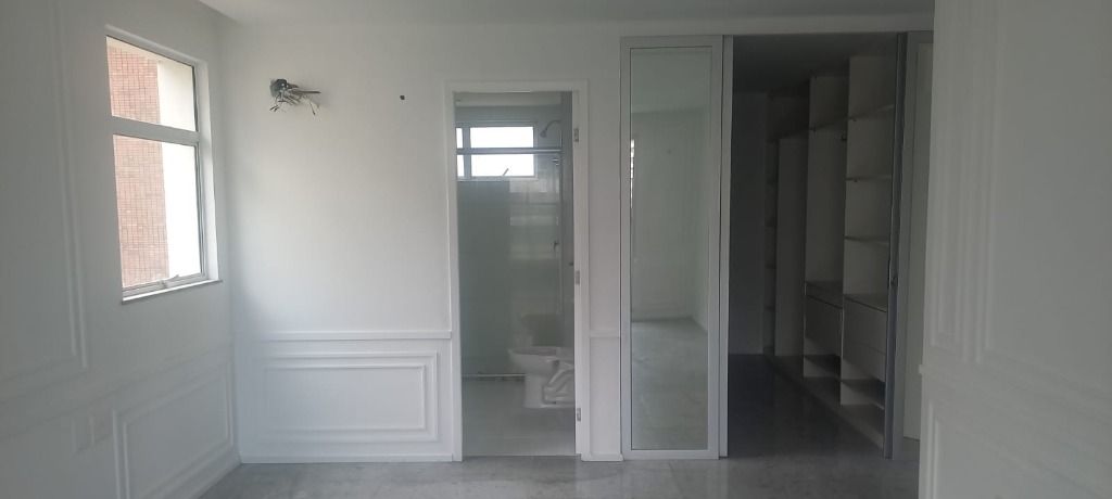 Apartamento à venda com 3 quartos, 290m² - Foto 13