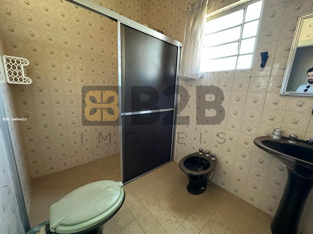 Casa à venda com 3 quartos, 100m² - Foto 7