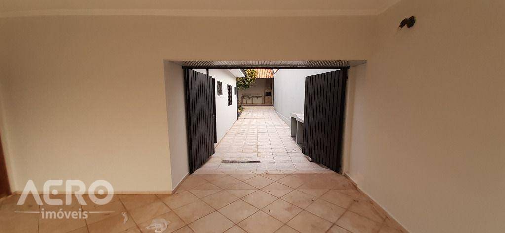 Casa à venda com 3 quartos, 200m² - Foto 34