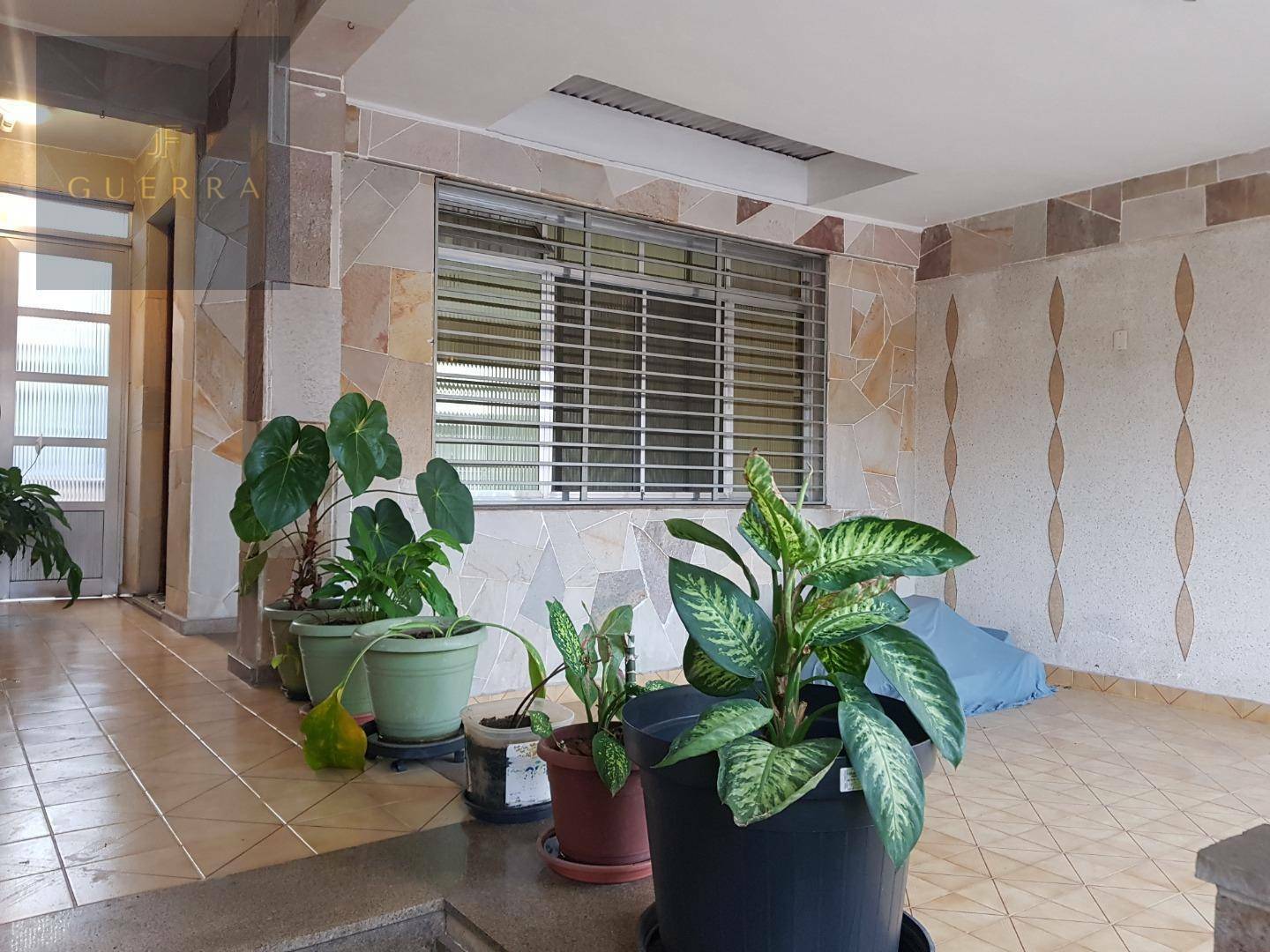 Sobrado à venda com 3 quartos, 180m² - Foto 1