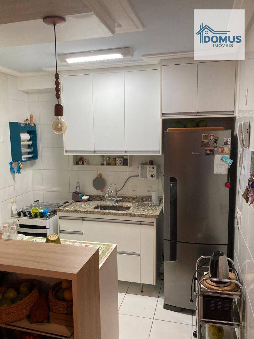 Apartamento à venda com 3 quartos, 64m² - Foto 14