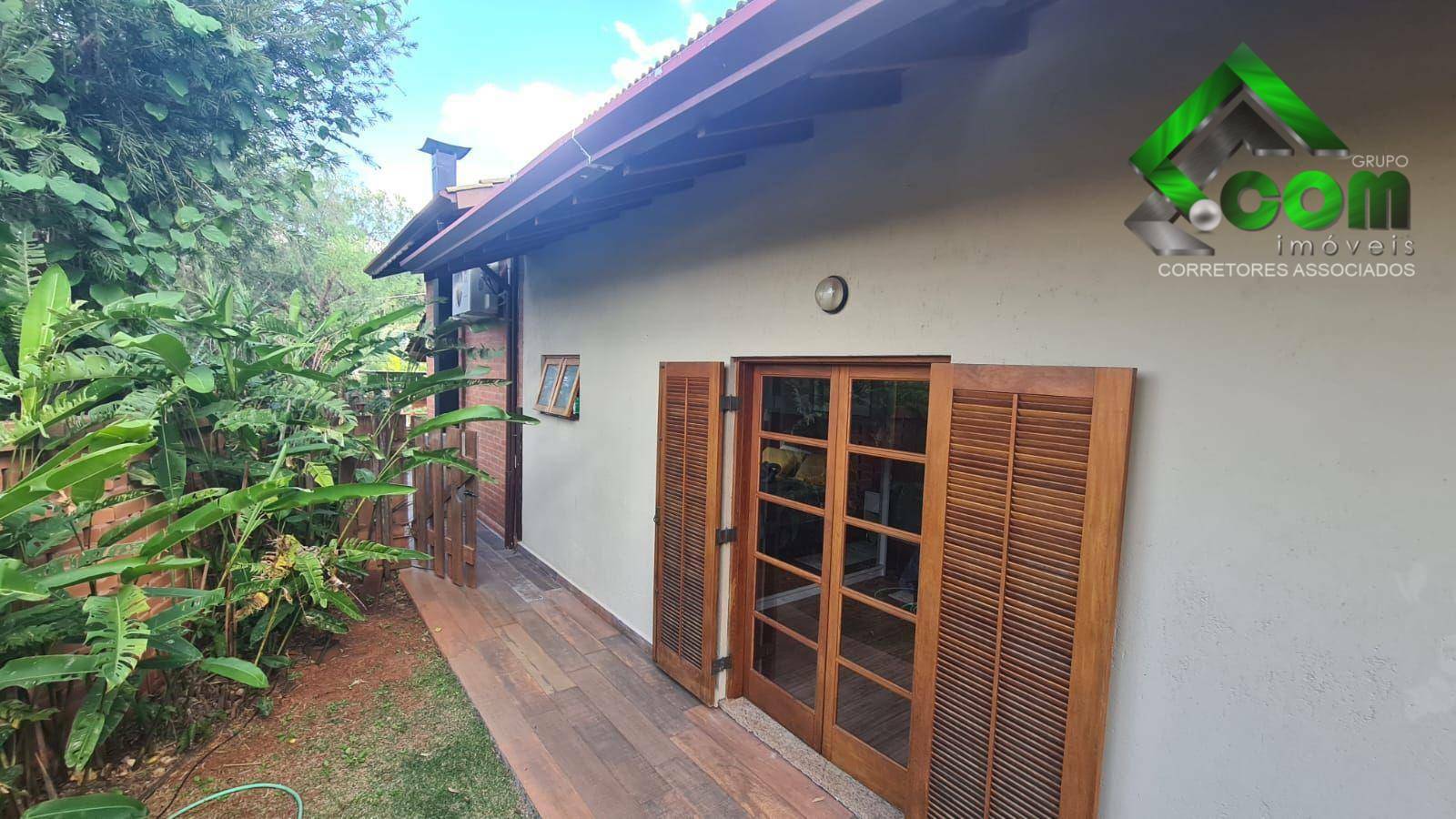 Casa à venda com 3 quartos, 343m² - Foto 27