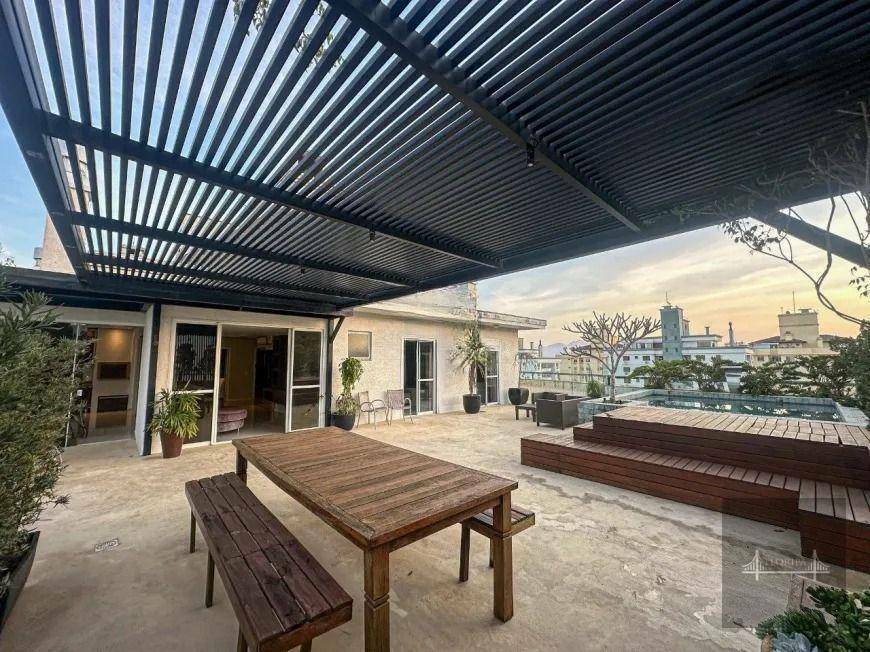 Cobertura, 3 quartos, 268 m² - Foto 1