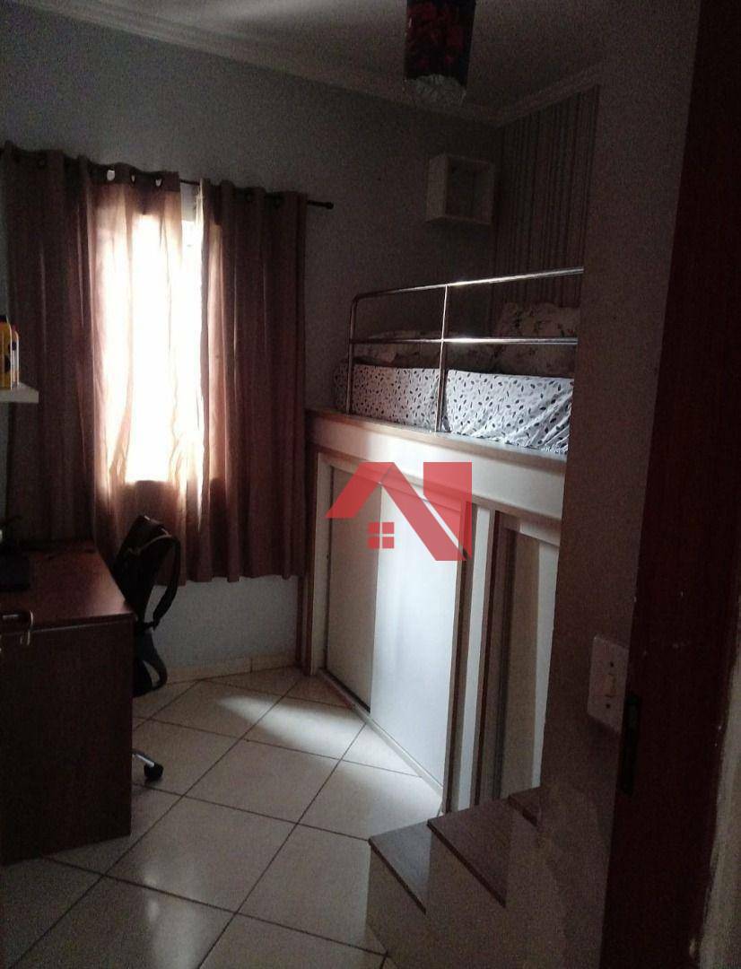 Casa à venda com 3 quartos, 65m² - Foto 5