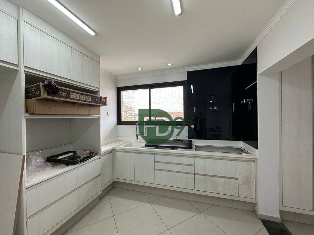 Apartamento à venda com 3 quartos, 210m² - Foto 24