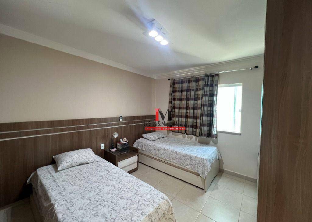 Casa de Condomínio à venda com 3 quartos, 380m² - Foto 24