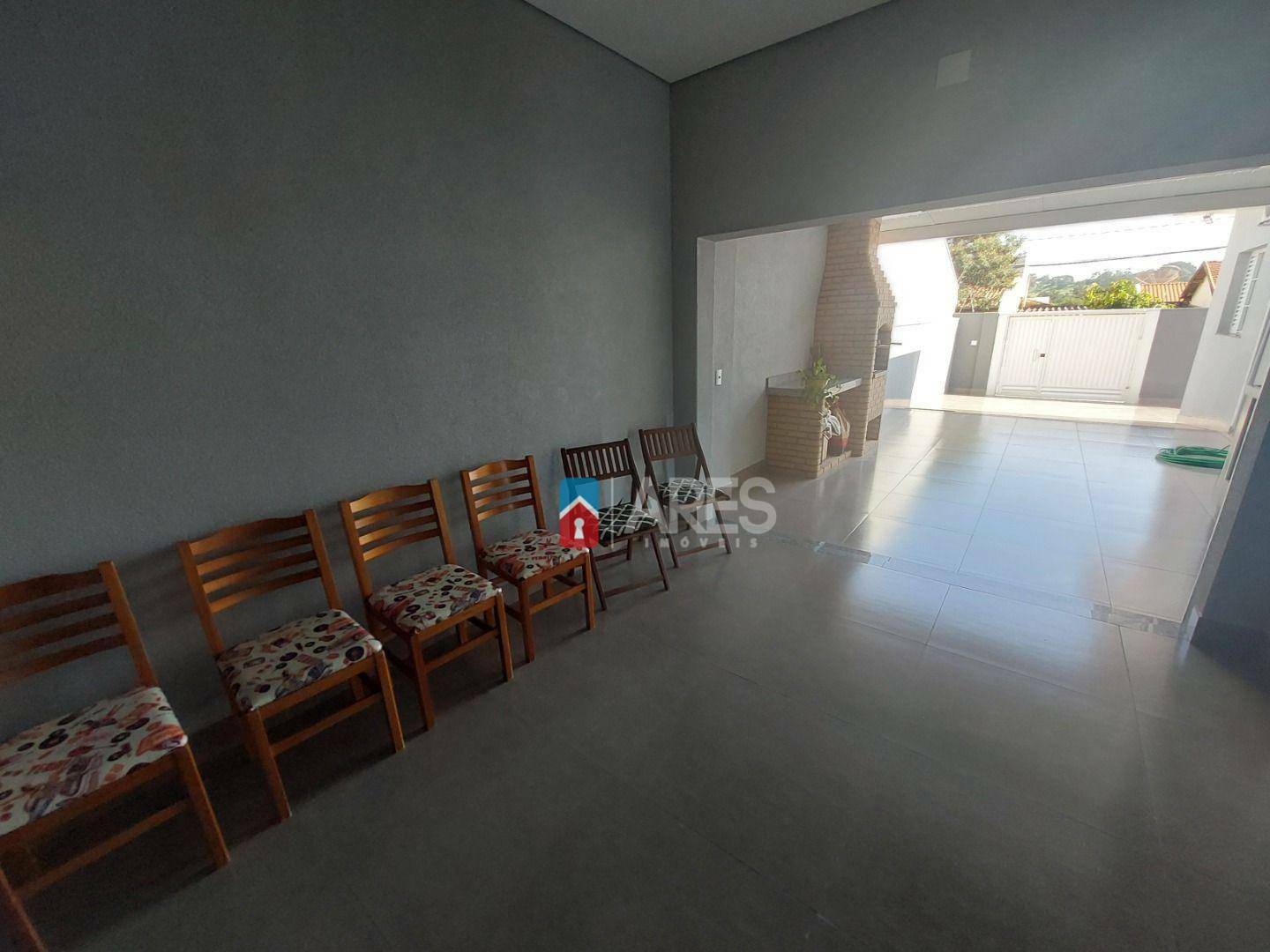 Casa à venda com 4 quartos, 205m² - Foto 10