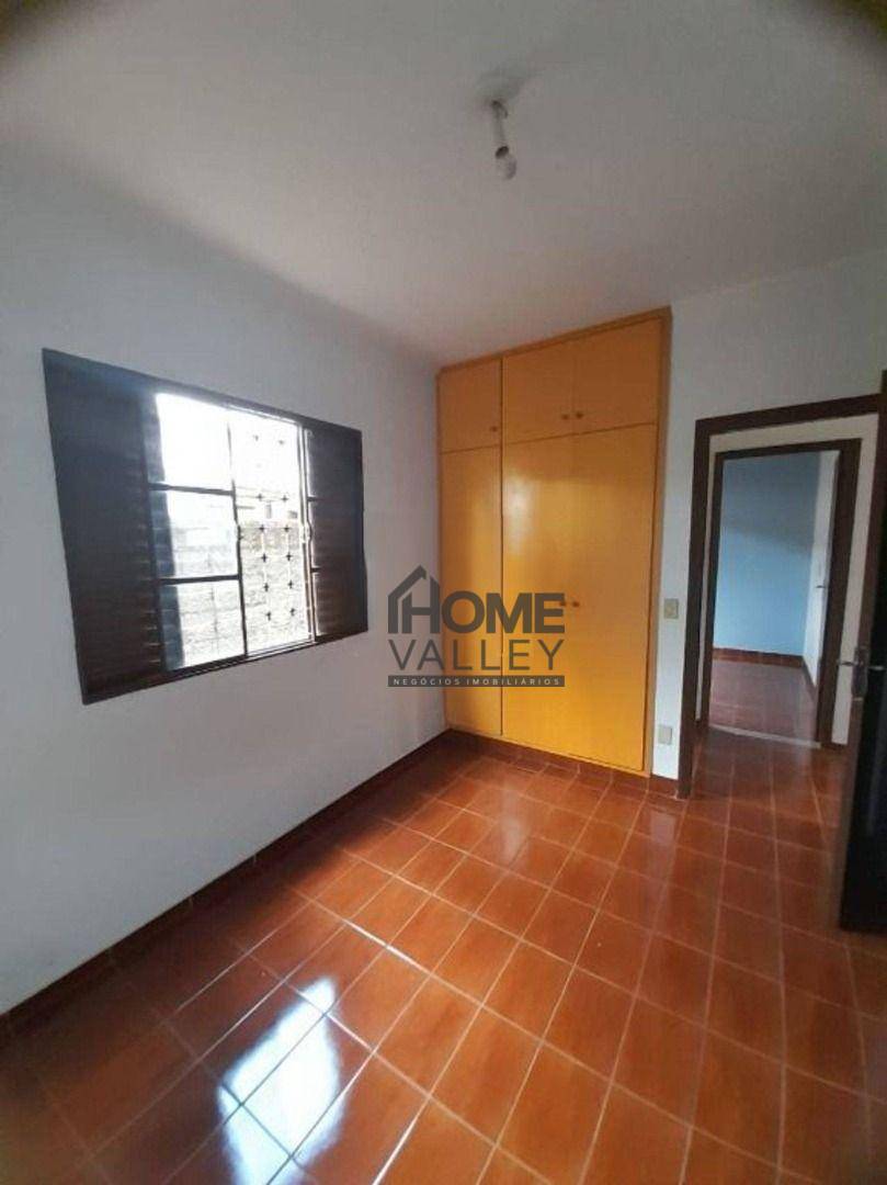 Casa à venda com 4 quartos, 151m² - Foto 17