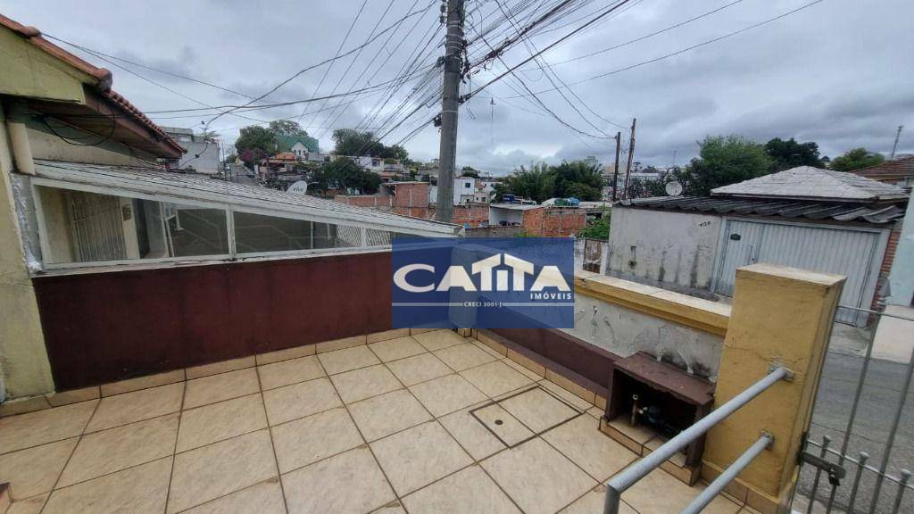 Casa à venda com 2 quartos, 60m² - Foto 3