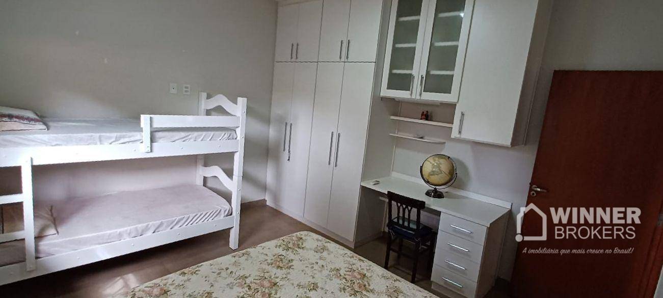 Casa de Condomínio à venda com 4 quartos, 231m² - Foto 5