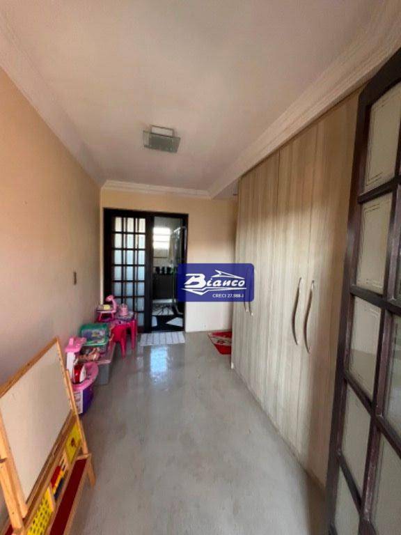 Casa à venda com 3 quartos, 317m² - Foto 23