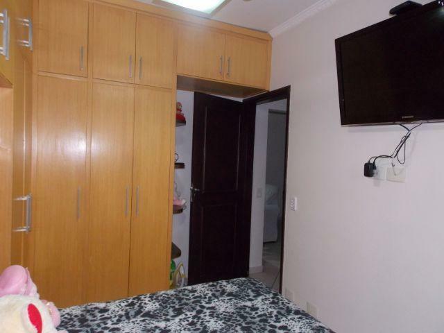 Apartamento à venda com 2 quartos, 70m² - Foto 10