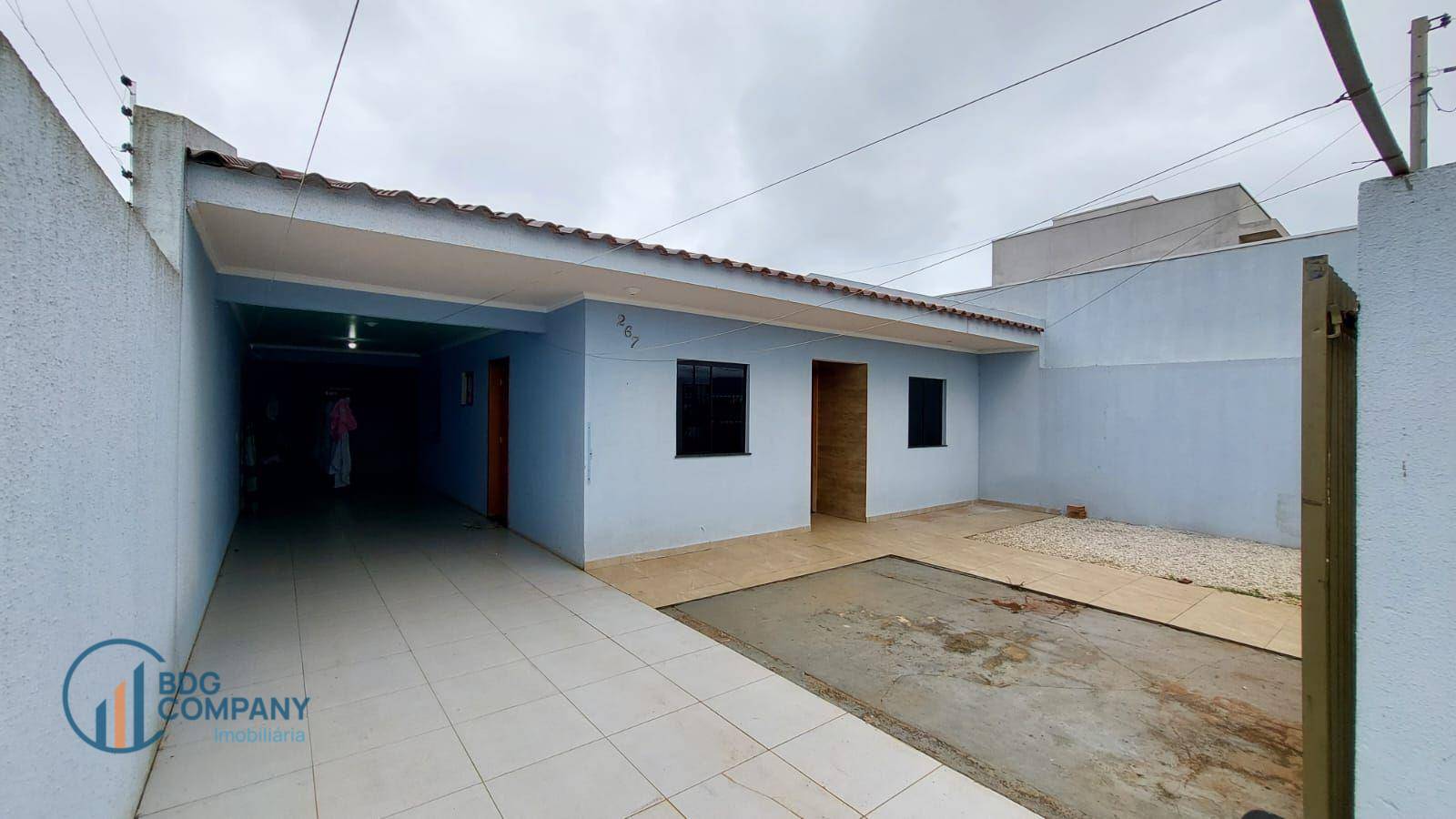 Casa à venda com 5 quartos, 130m² - Foto 1