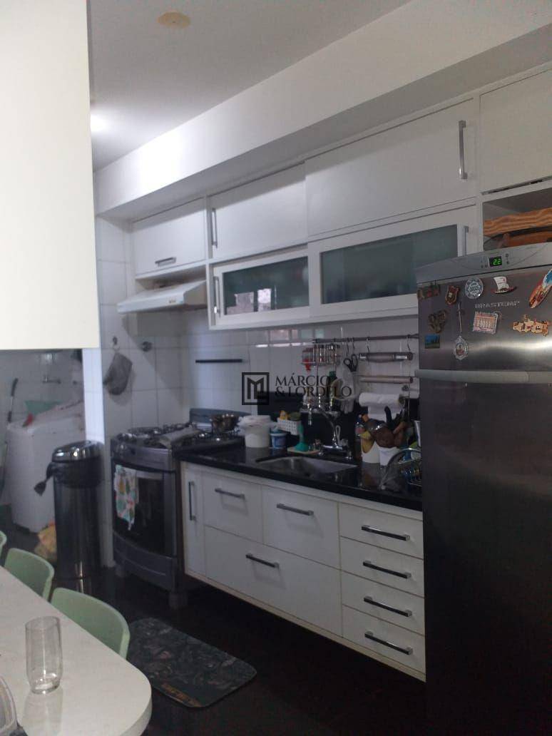 Apartamento para alugar com 4 quartos, 185m² - Foto 2