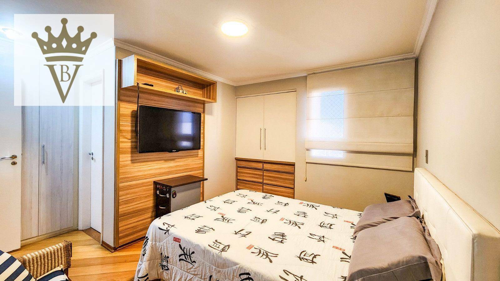 Apartamento à venda com 4 quartos, 216m² - Foto 5