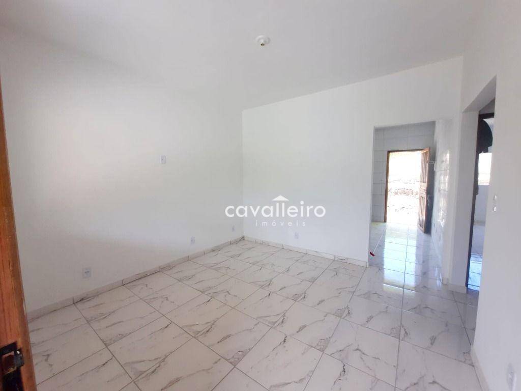 Casa à venda com 2 quartos, 70m² - Foto 2