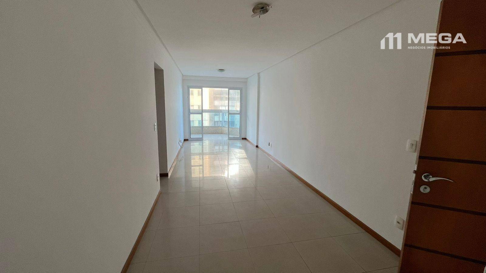 Apartamento à venda com 2 quartos, 80m² - Foto 4