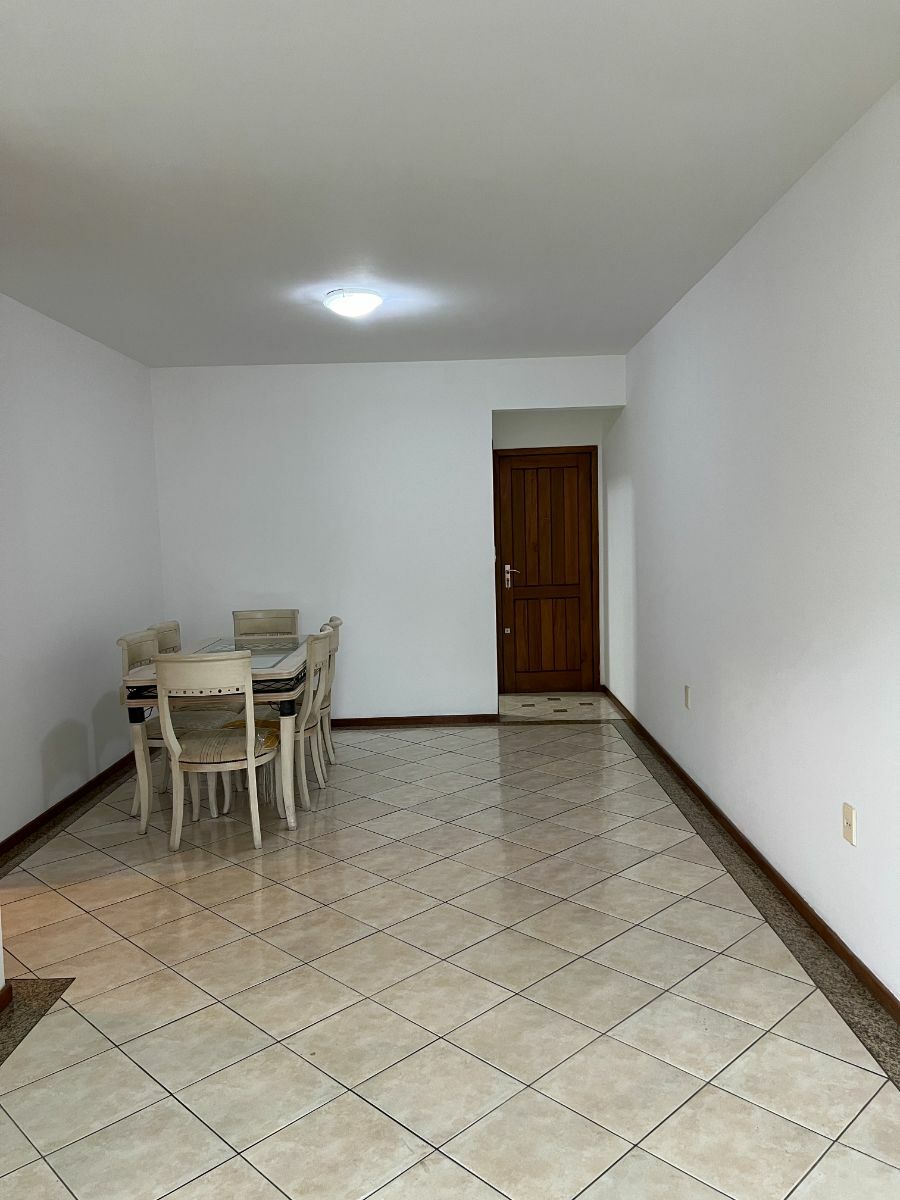 Apartamento à venda com 3 quartos, 96m² - Foto 8