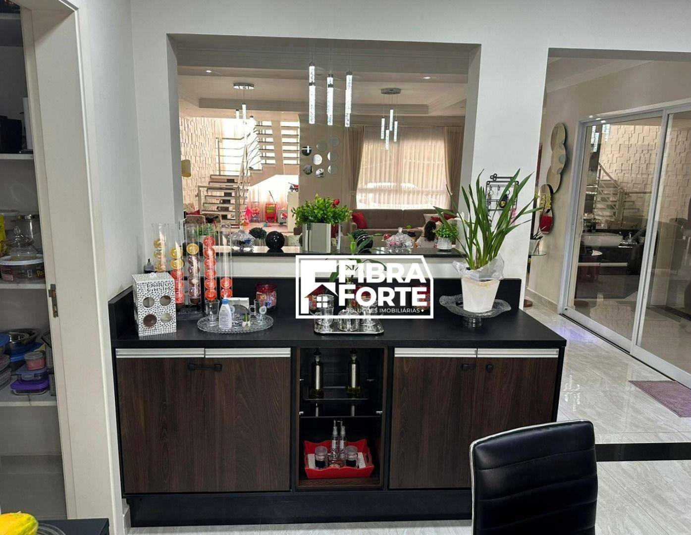 Casa de Condomínio à venda com 4 quartos, 350m² - Foto 19