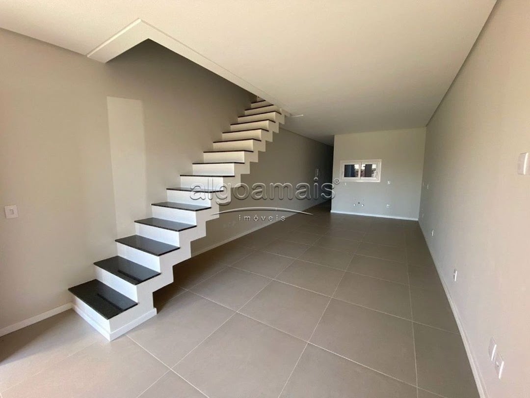 Casa à venda com 3 quartos, 100m² - Foto 7