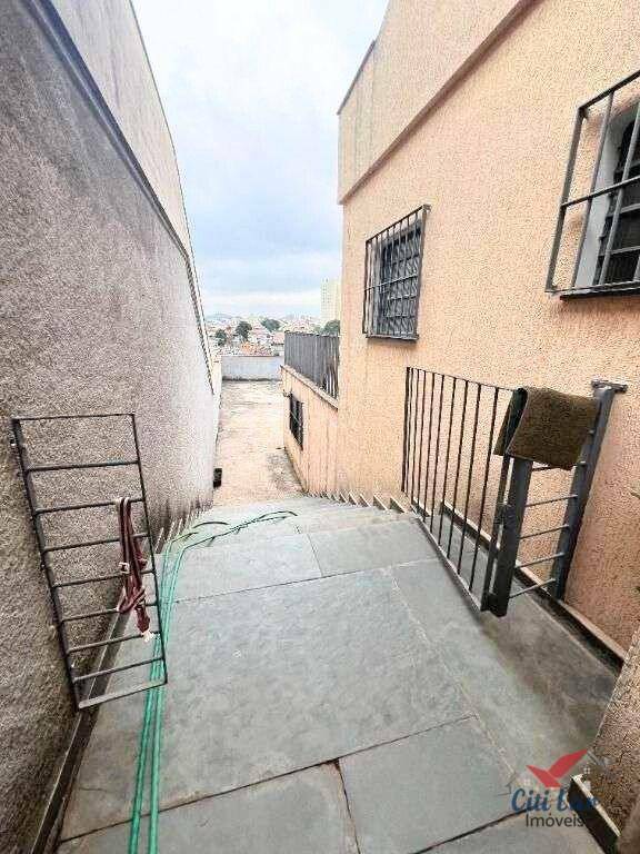 Sobrado à venda com 3 quartos, 207m² - Foto 27