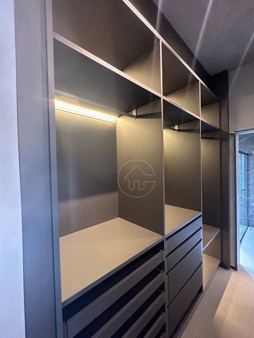 Casa à venda com 3 quartos, 197m² - Foto 12