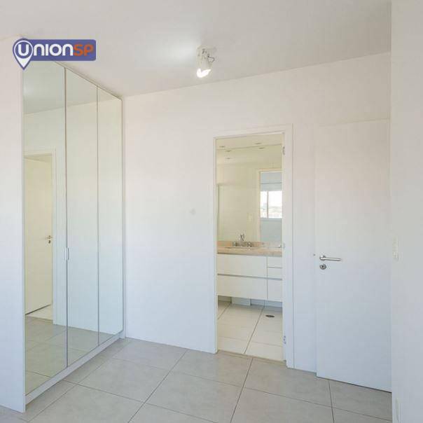 Apartamento à venda com 2 quartos, 67m² - Foto 6