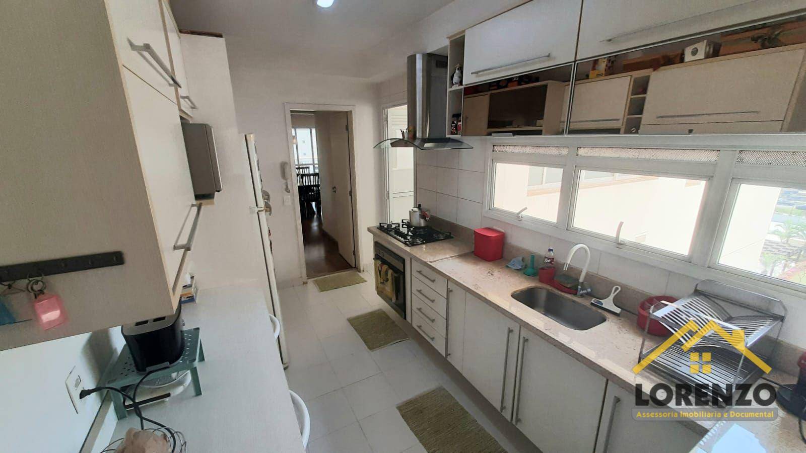 Apartamento à venda com 3 quartos, 156m² - Foto 18