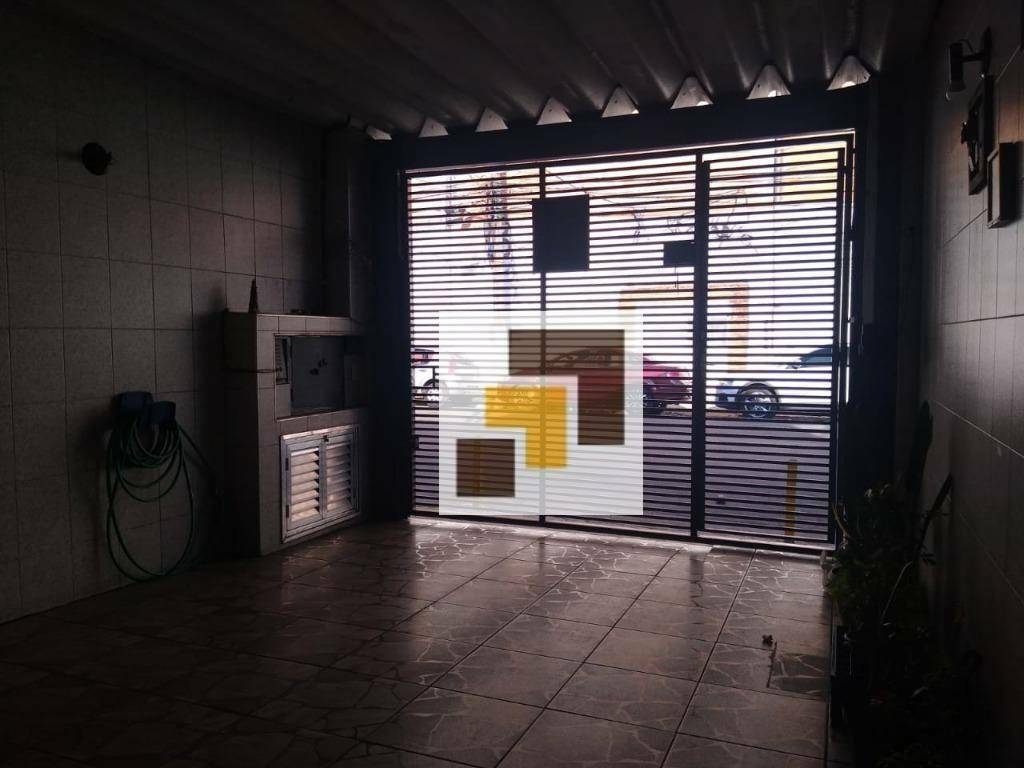 Sobrado à venda e aluguel com 3 quartos, 180m² - Foto 19