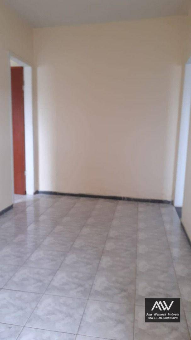 Casa para alugar com 1 quarto, 50m² - Foto 2