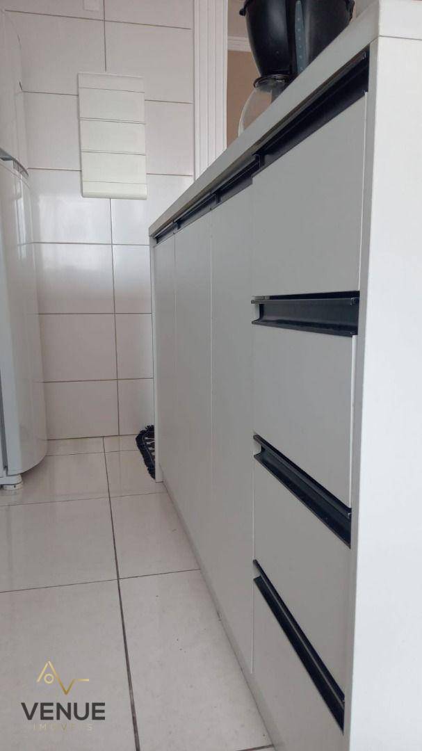 Apartamento à venda com 2 quartos, 50m² - Foto 4