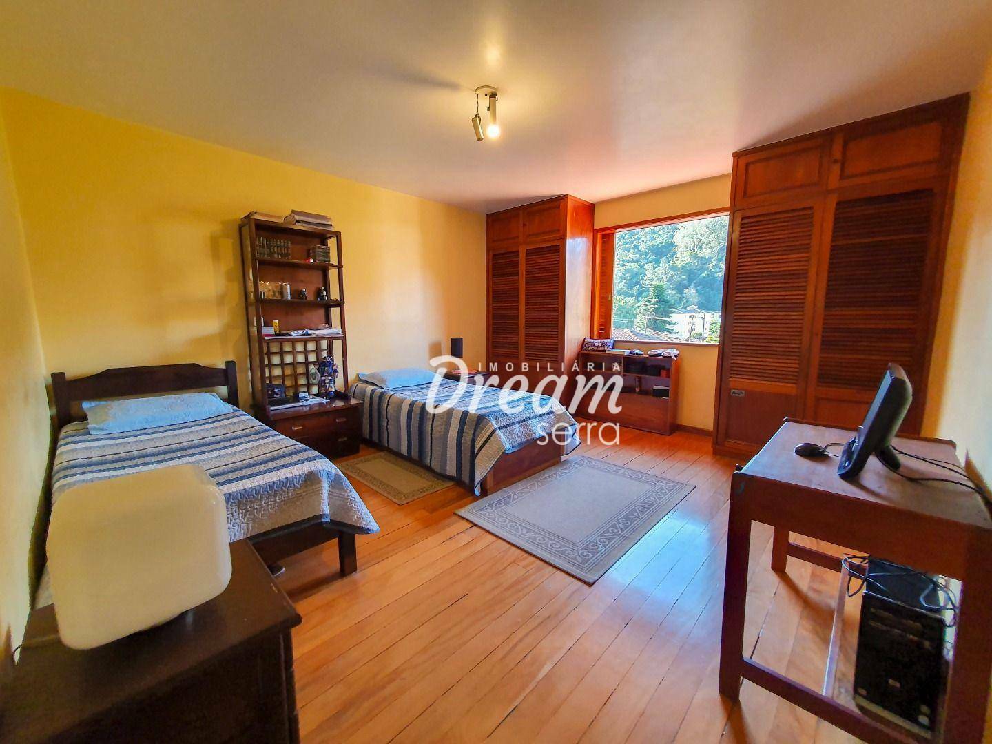 Casa à venda com 3 quartos, 270m² - Foto 21