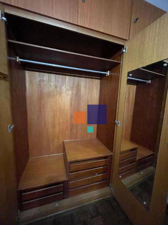 Apartamento para alugar com 4 quartos, 198m² - Foto 18