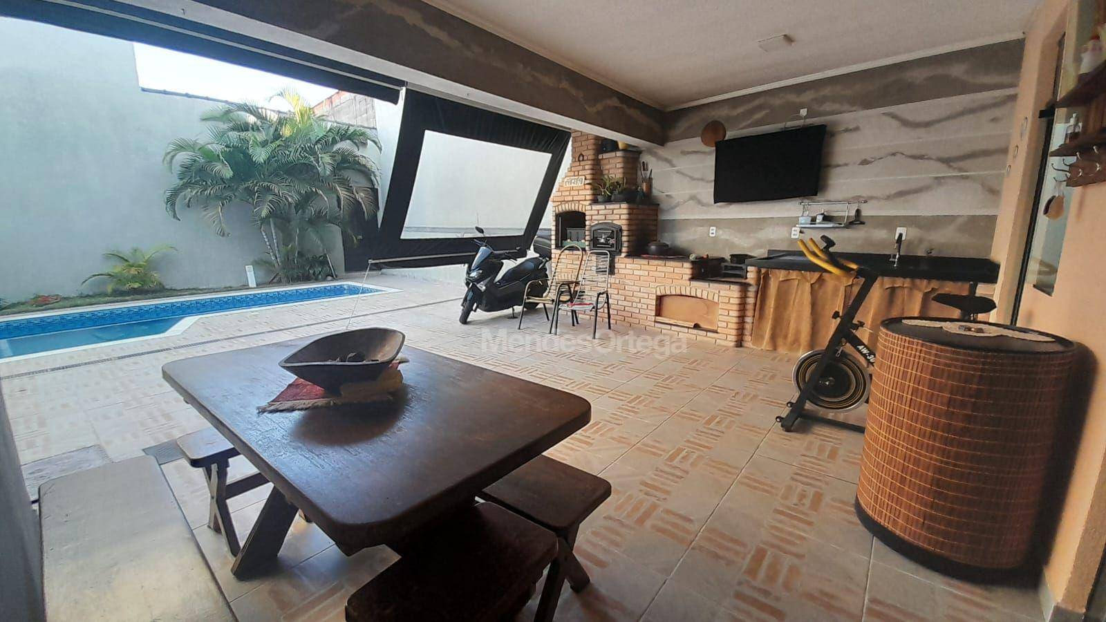 Casa à venda com 3 quartos, 219m² - Foto 19