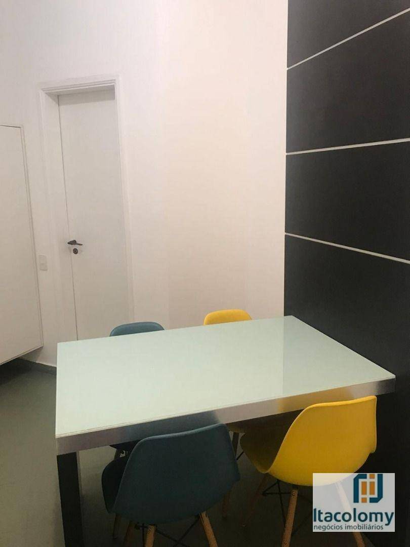 Apartamento para alugar com 3 quartos, 350m² - Foto 13