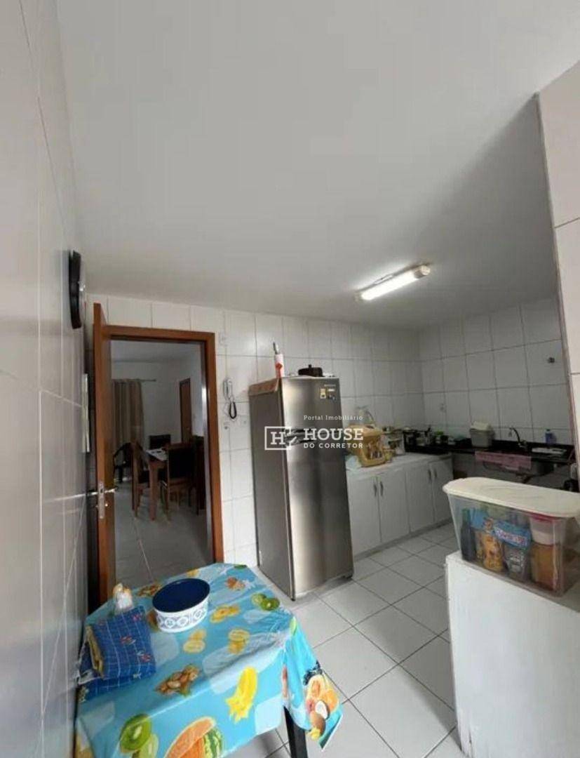 Apartamento à venda com 3 quartos, 125m² - Foto 9