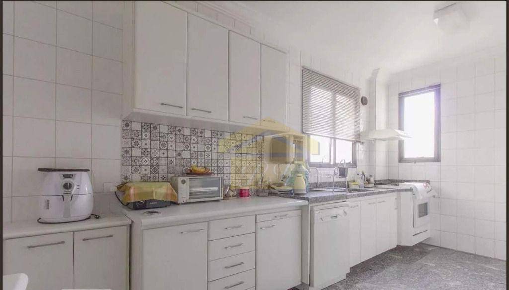 Apartamento à venda com 3 quartos, 165m² - Foto 9