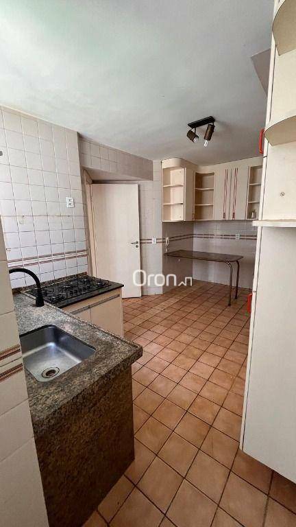 Apartamento à venda com 3 quartos, 113m² - Foto 4