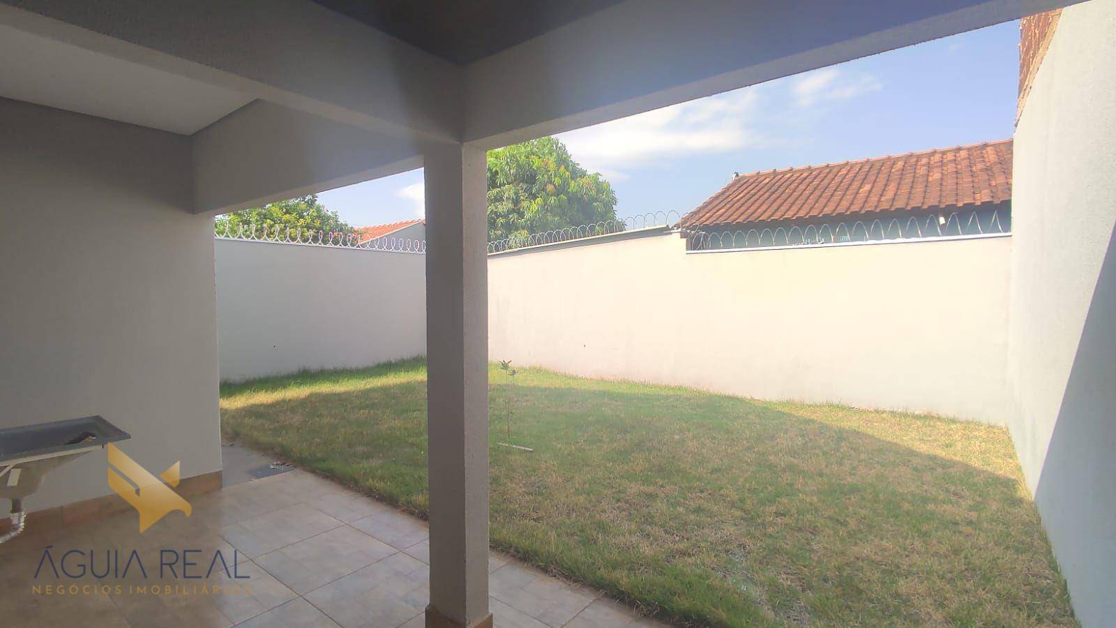 Casa à venda com 2 quartos, 60m² - Foto 19