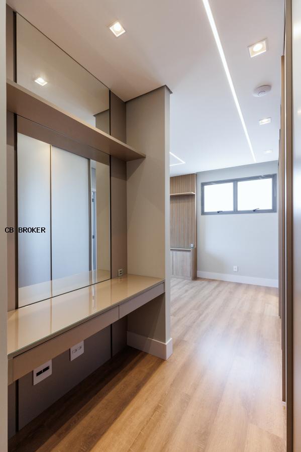 Apartamento à venda com 3 quartos, 157m² - Foto 13