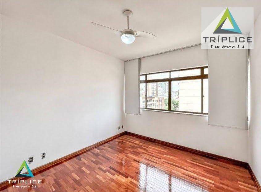 Apartamento à venda com 4 quartos, 235m² - Foto 13