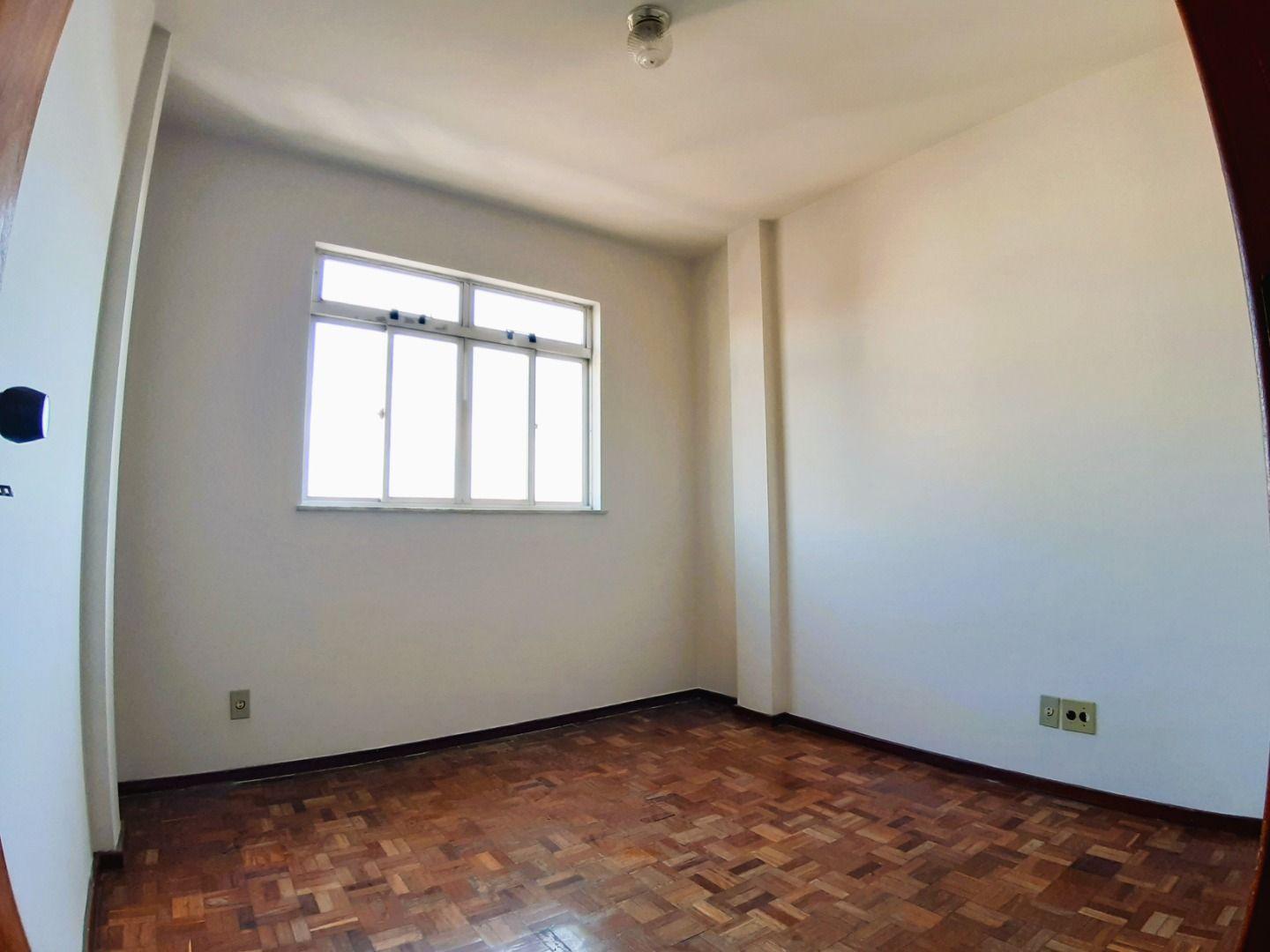 Apartamento à venda com 2 quartos, 70m² - Foto 12