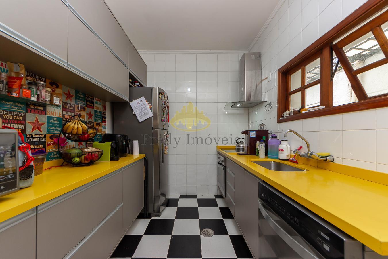 Casa à venda com 3 quartos, 116m² - Foto 16