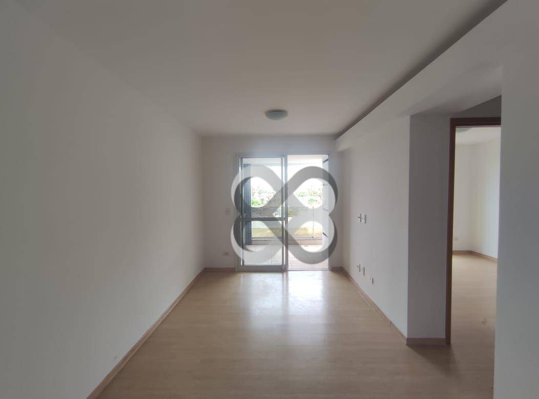 Apartamento para alugar com 3 quartos, 82m² - Foto 4