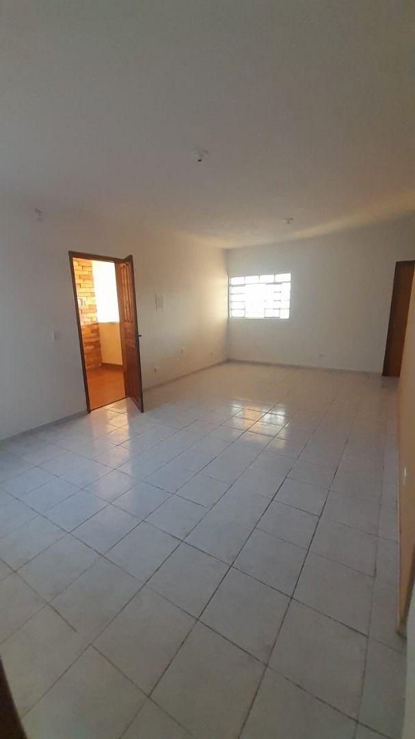 Apartamento para alugar com 3 quartos, 90m² - Foto 14